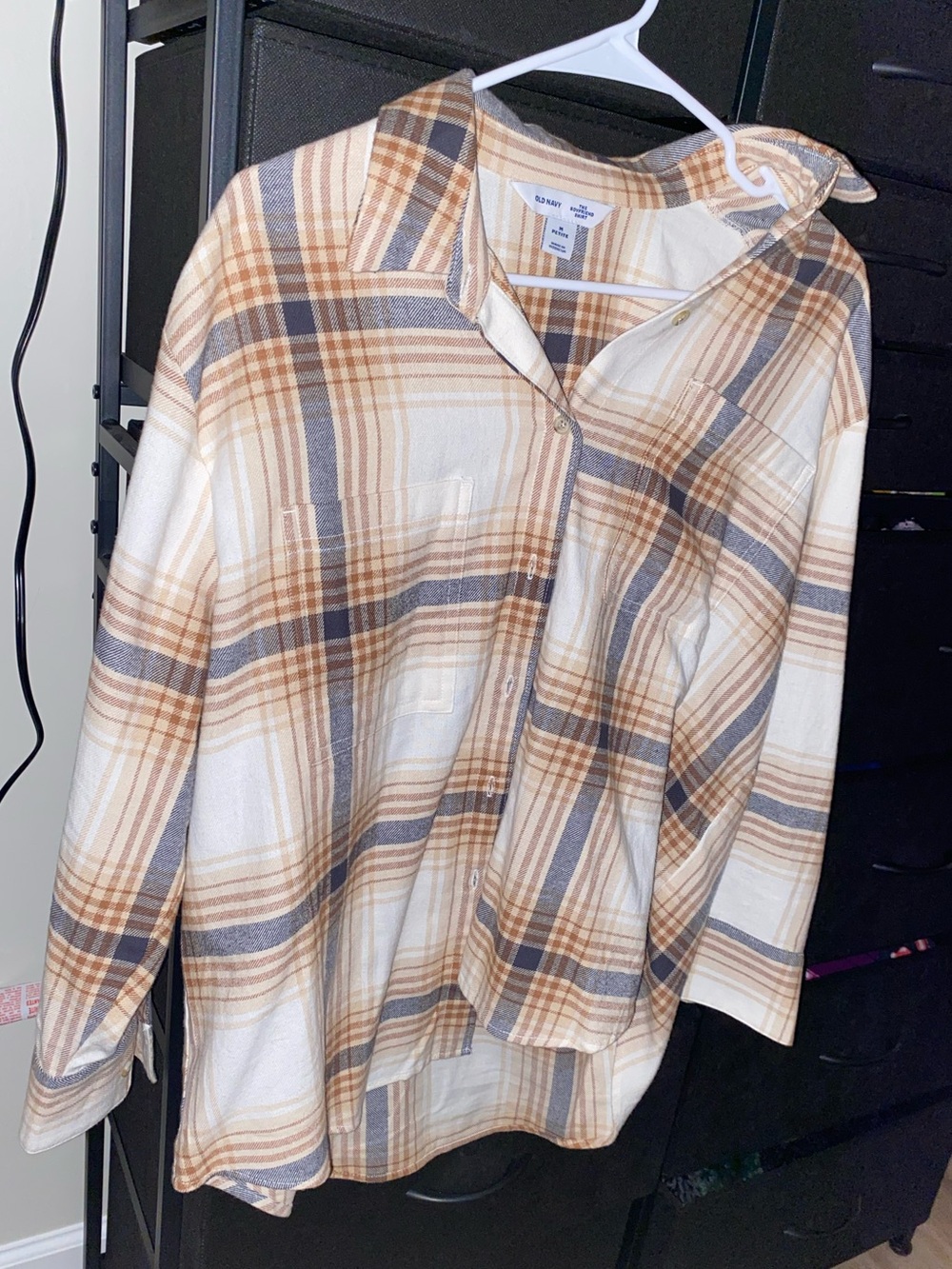 Old Navy The Boyfriend Shirt in Cream, Camel & Gray